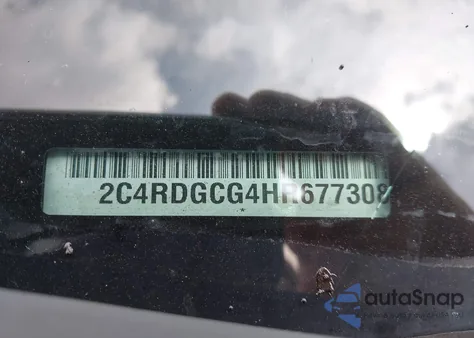 2017 Dodge Grand Caravan Sxt z USA, uszkodzony, nr VIN 2C4RDGCG4HR677308